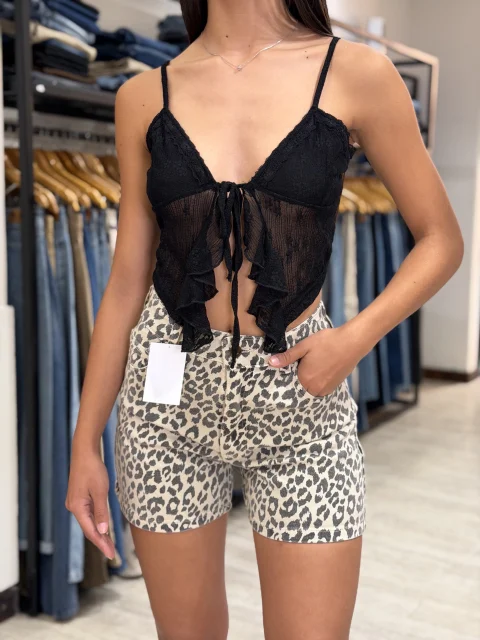 Short animal print 4