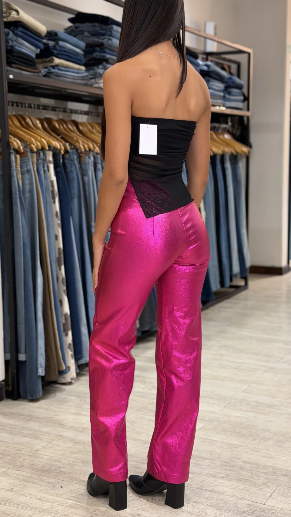 Pantalón metalizado