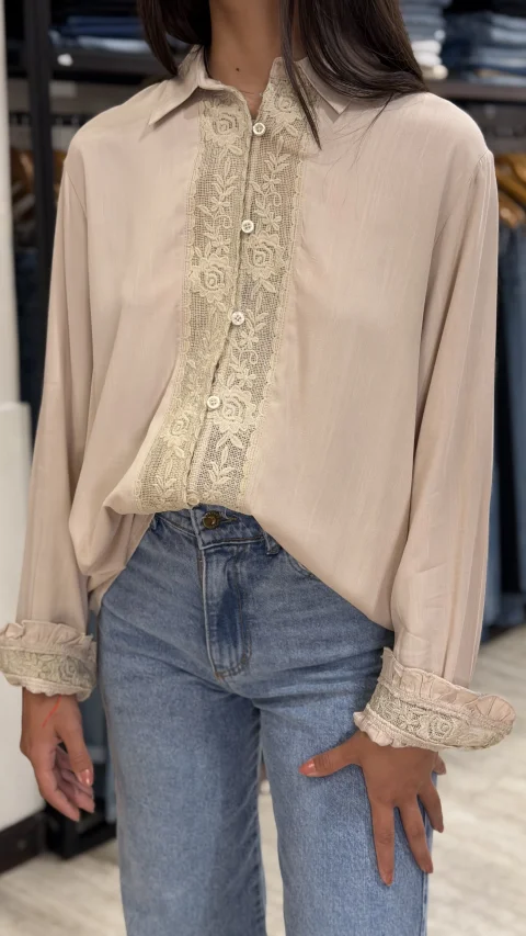 Camisa con diseño 9