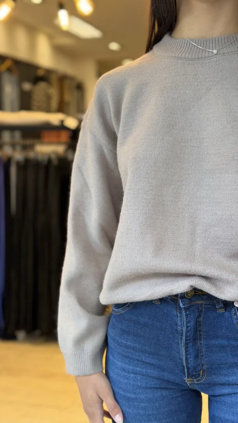 Sweater 3