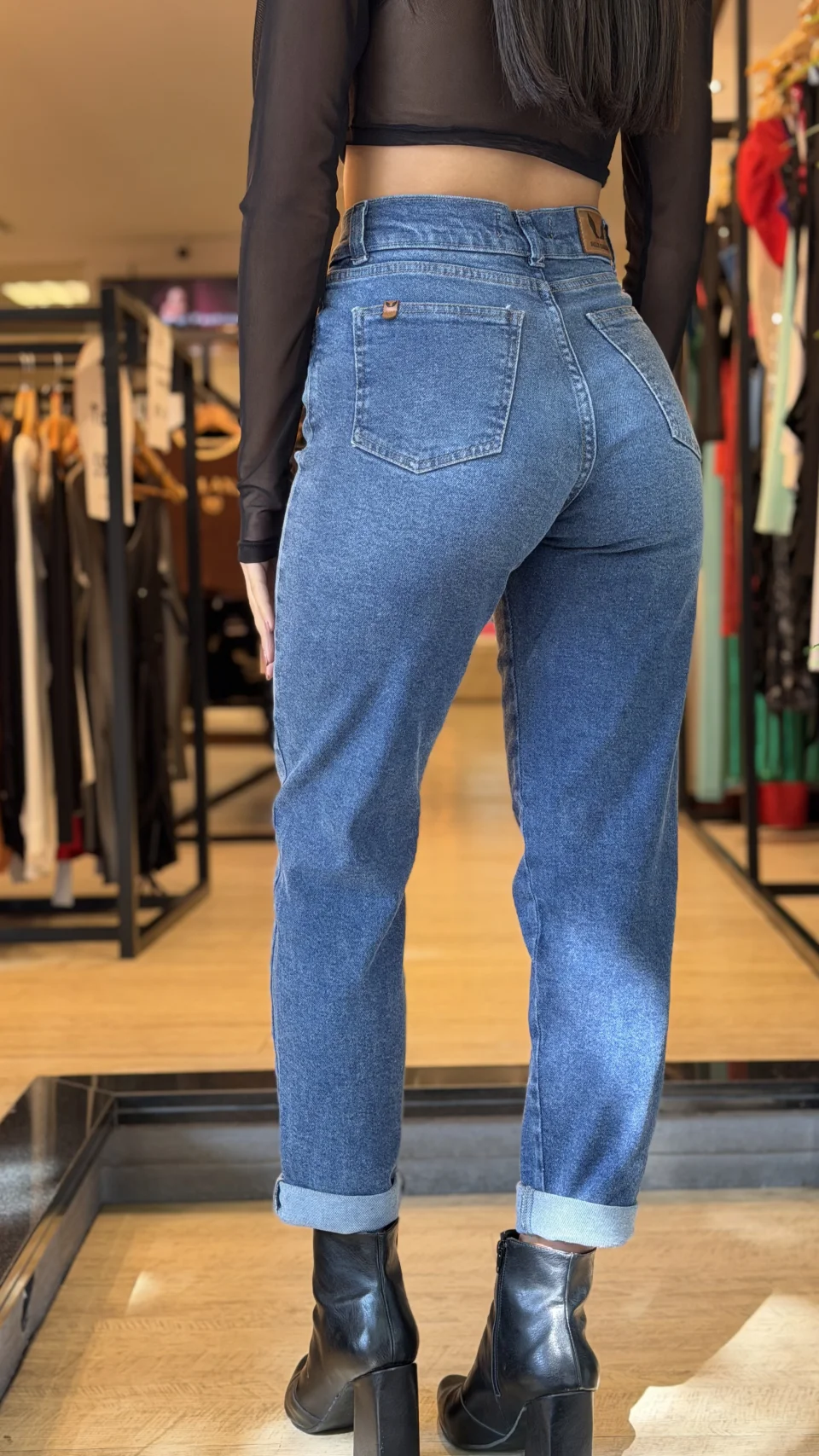 Jeans Mom