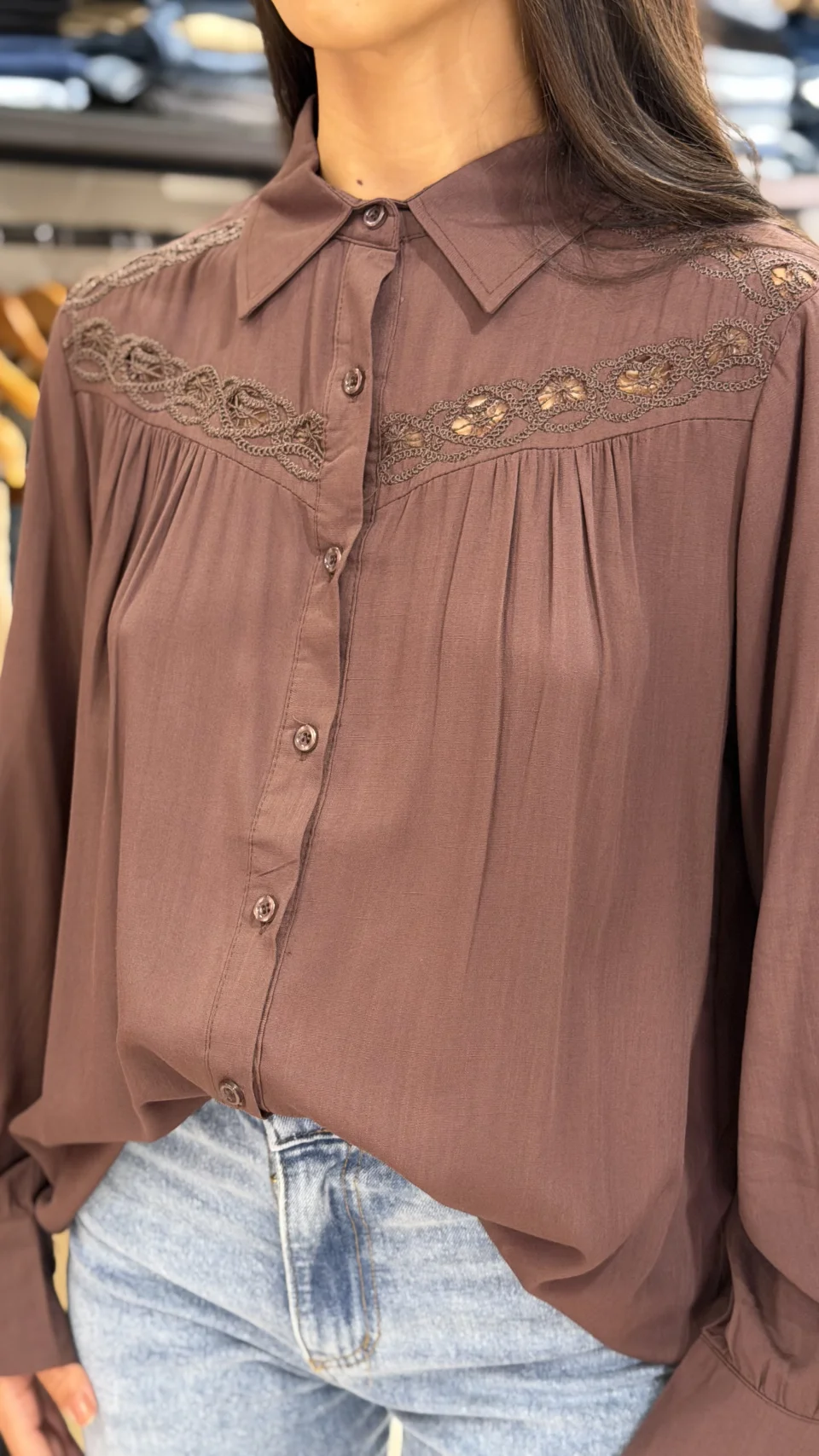 Camisa con diseño
