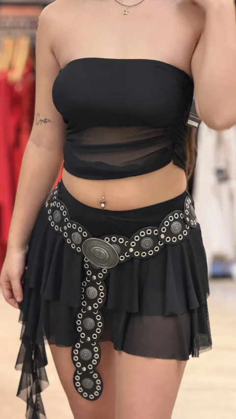 Pollera con Vuelos y Transparencia 3