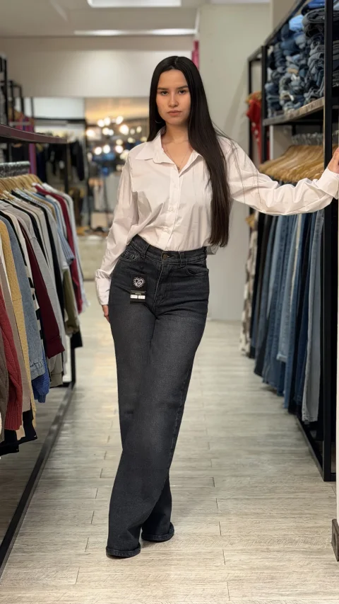 Camisa Elegante y Versátil