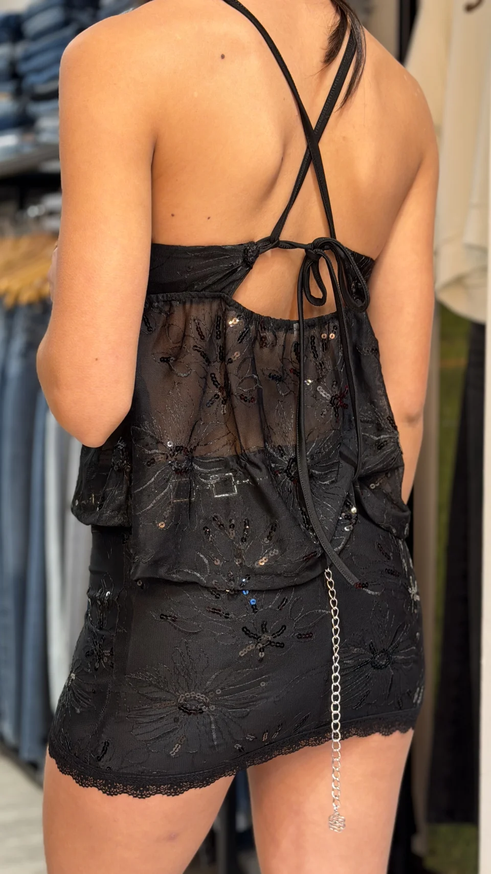 Mini con Transparencia y Lentejuelas